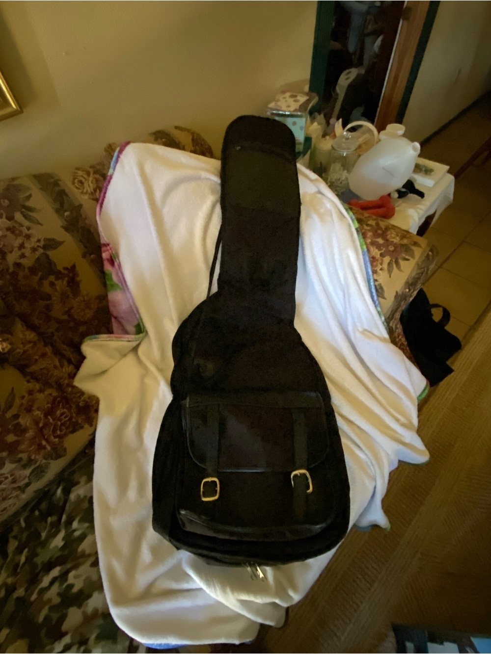 Classic Black Men’s Guitar Bag with Front Pocket